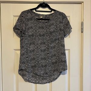 Pleione Black and White Geometric Blouse